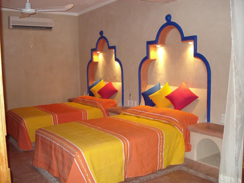 Villa Del Pescador Zihuatanejo Szoba fotó